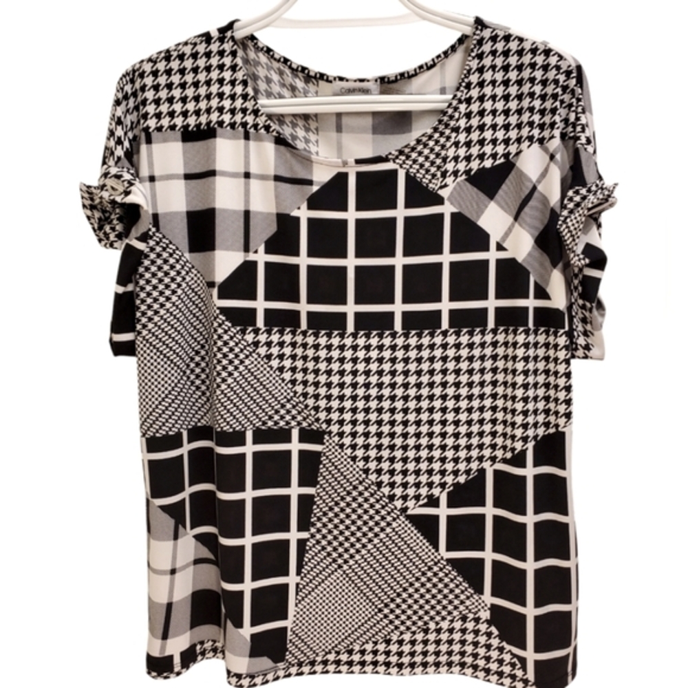 Calvin Klein Black & White Geometric Patchwork Short Sleeve Tee